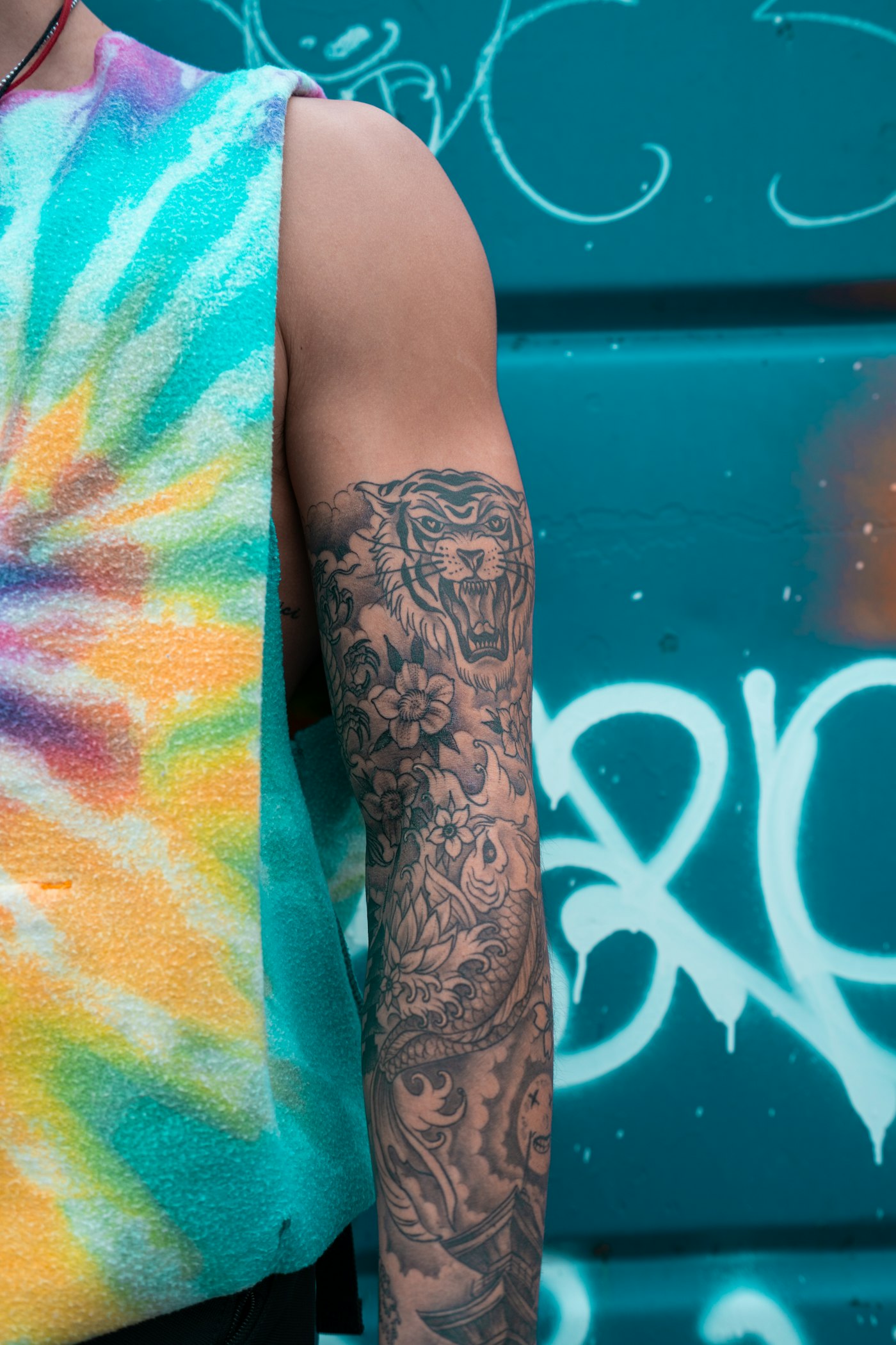 Black & Grey Tiger & Peony Sleeve